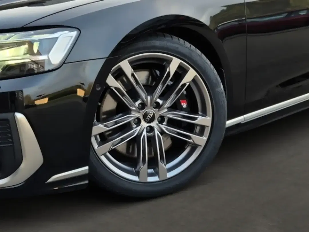 Audi S8 - Thumbnail 6
