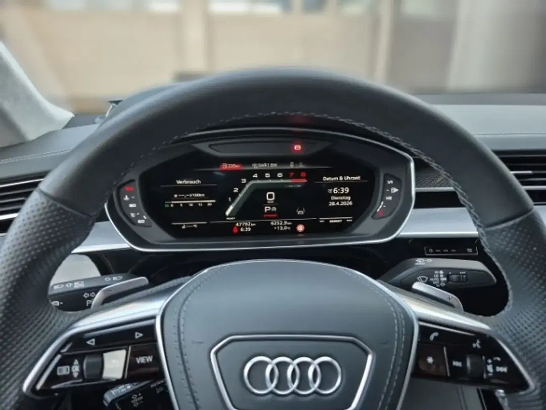 Audi S8 - Thumbnail 8