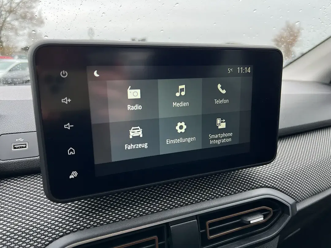 Dacia Sandero - Thumbnail 9
