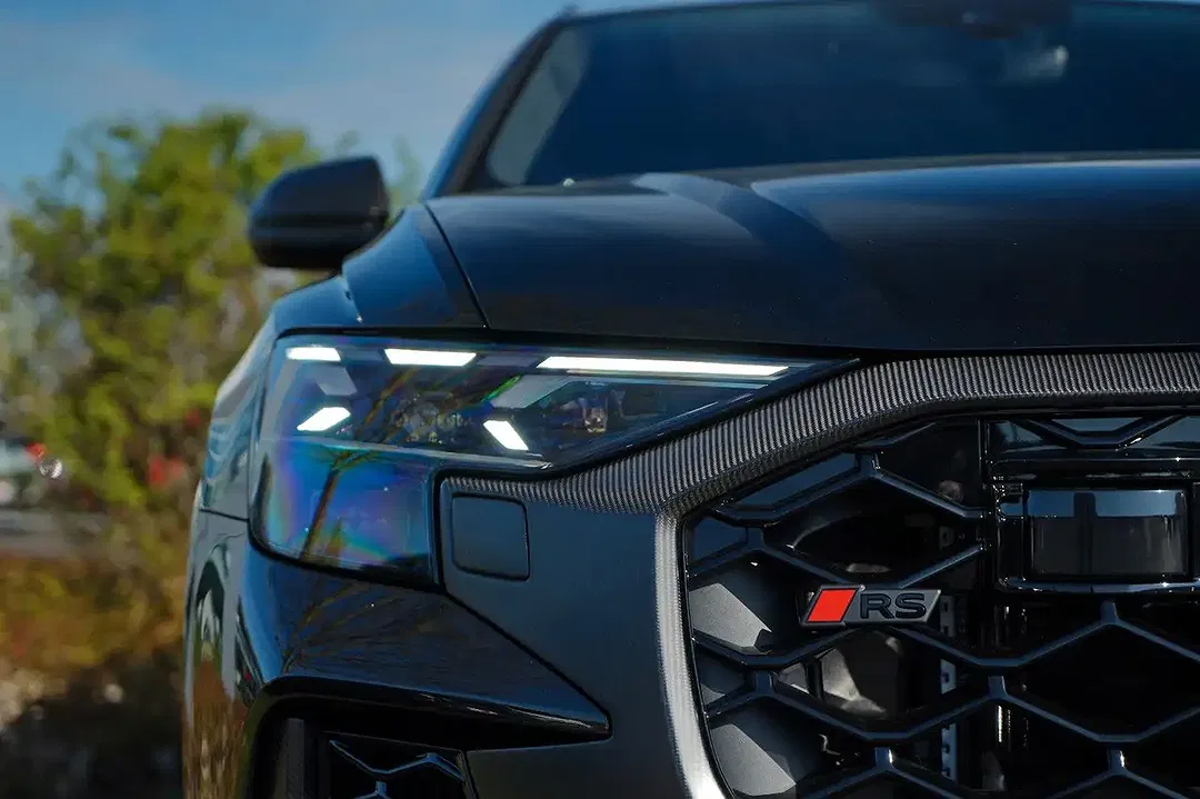 Audi RS Q8 - Thumbnail 5