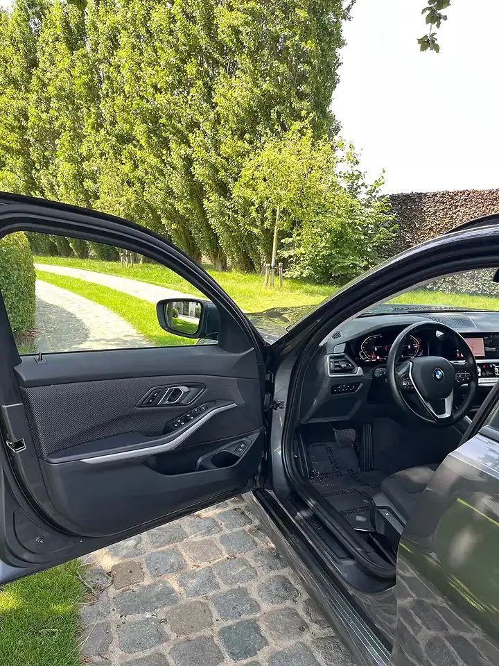 BMW 318 - Thumbnail 15