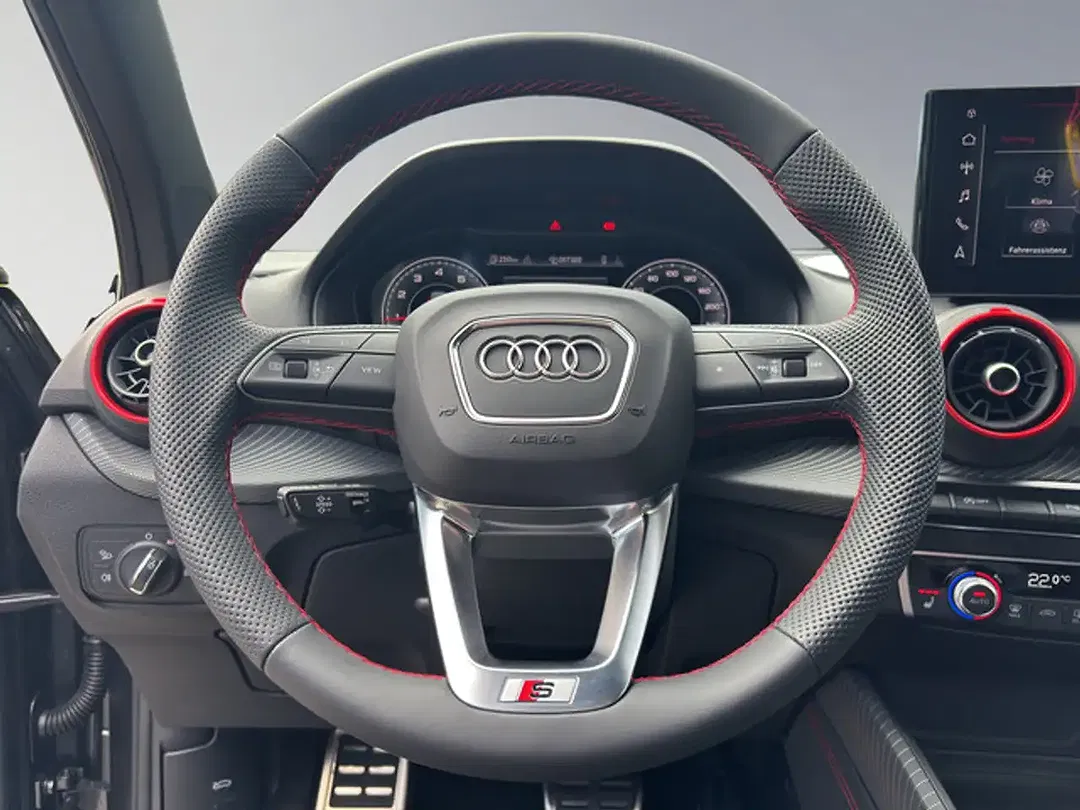 Audi Q2 - Thumbnail 12