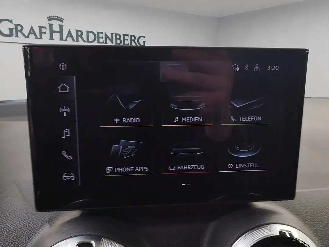 Audi Q2 - Thumbnail 14