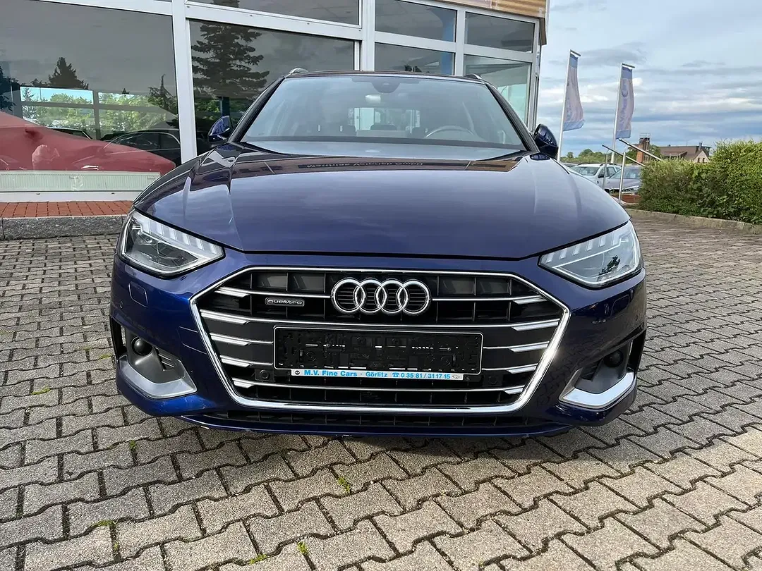 Audi A4 - Thumbnail 2