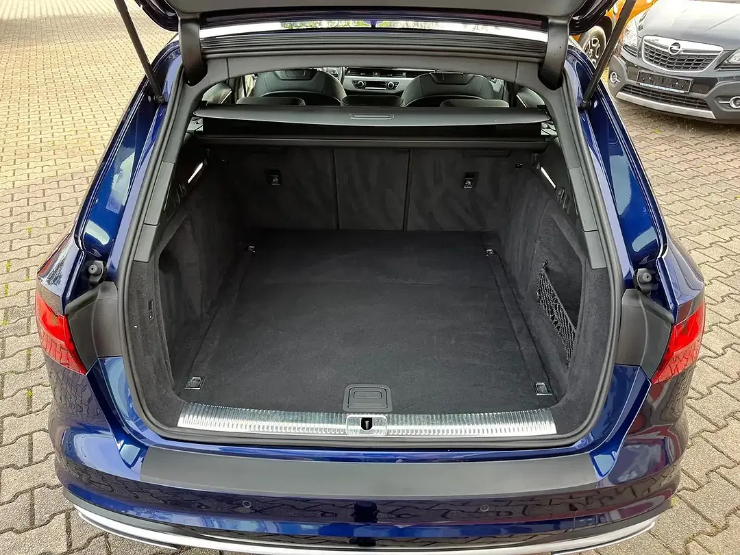 Audi A4 - Thumbnail 7