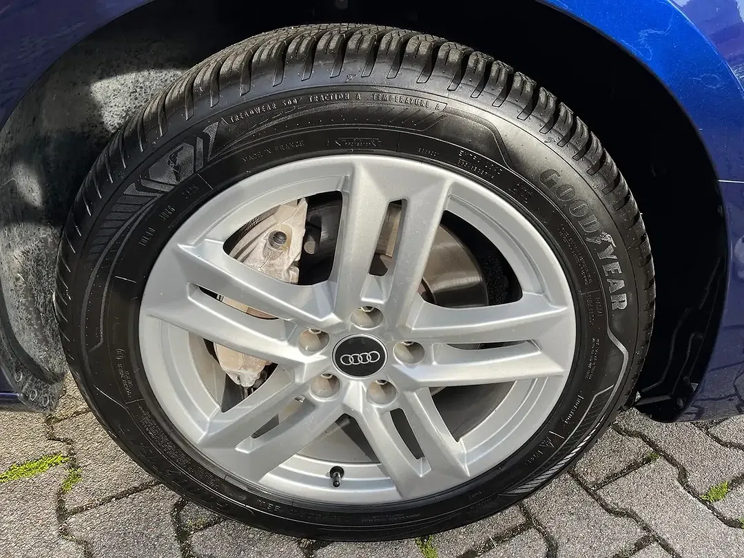 Audi A4 - Thumbnail 8