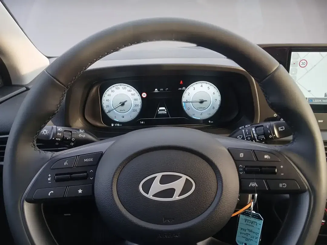 Hyundai i20 - Thumbnail 9