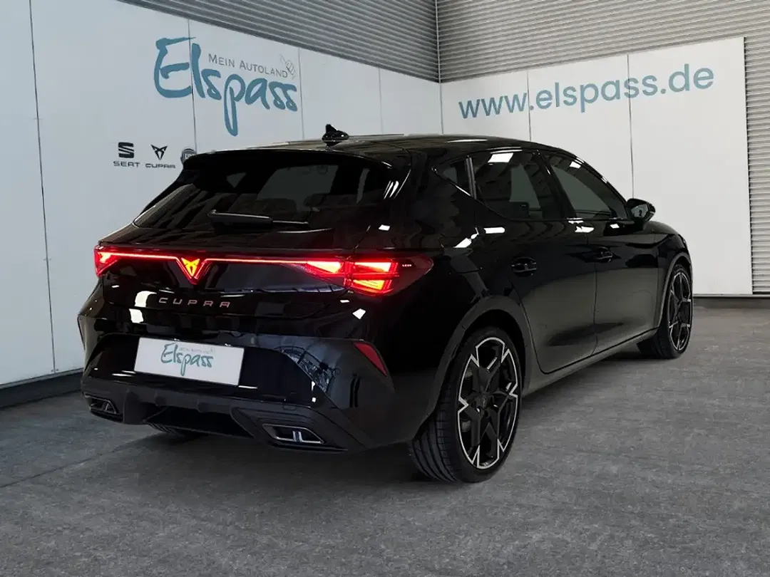 CUPRA Leon - Thumbnail 4