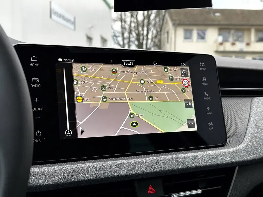 Skoda Scala - Thumbnail 10