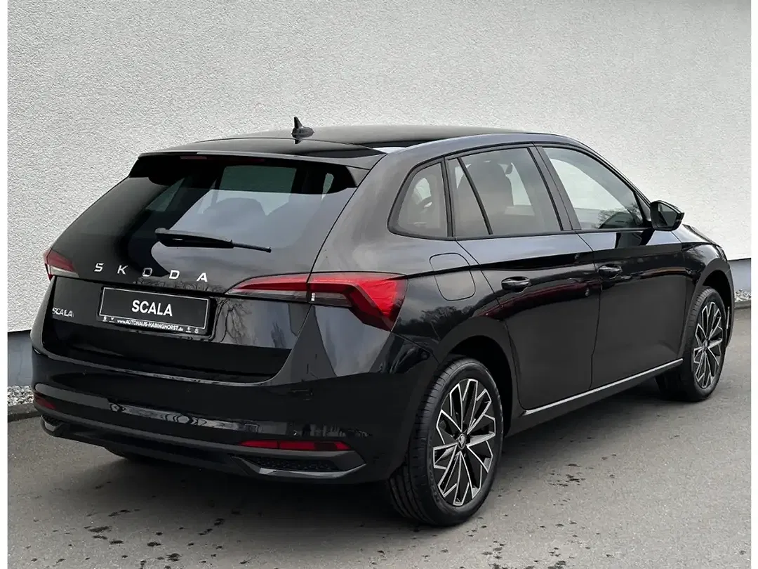 Skoda Scala - Thumbnail 2