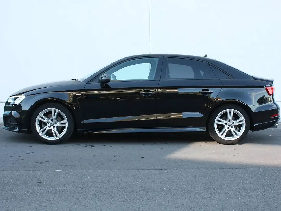 Audi A3 - Thumbnail 2