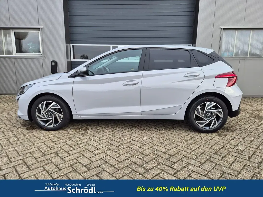 Hyundai i20 - Thumbnail 2