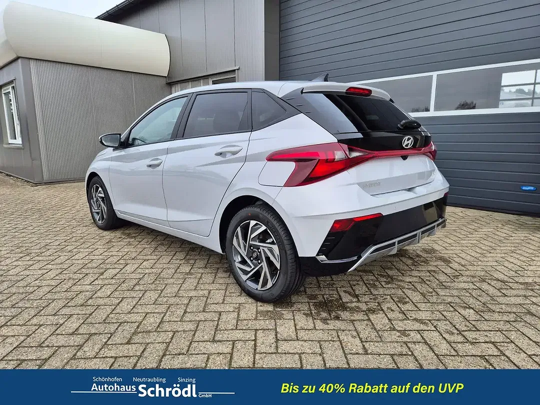 Hyundai i20 - Thumbnail 3