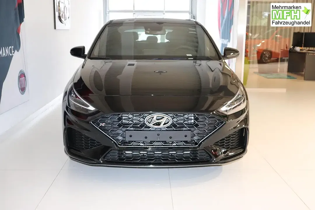 Hyundai i30 - Thumbnail 2