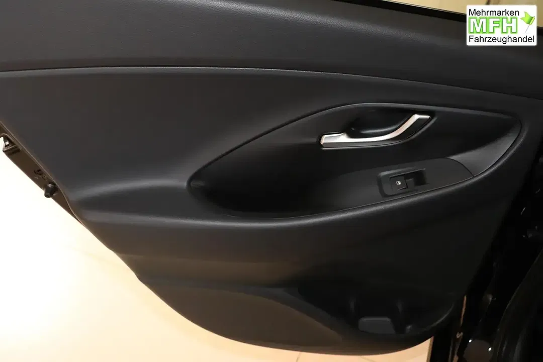 Hyundai i30 - Thumbnail 7