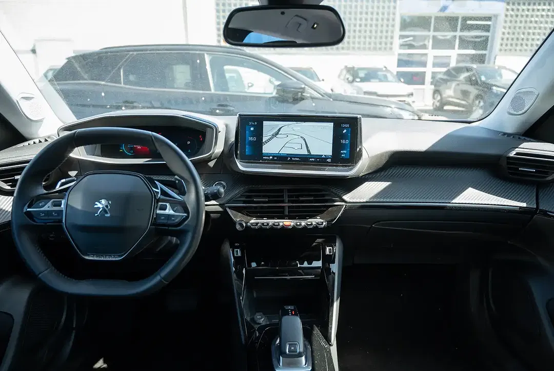 Peugeot 2008 - Thumbnail 5
