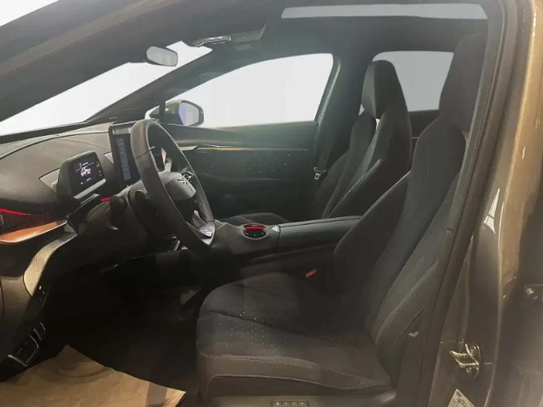 CUPRA Tavascan - Thumbnail 3