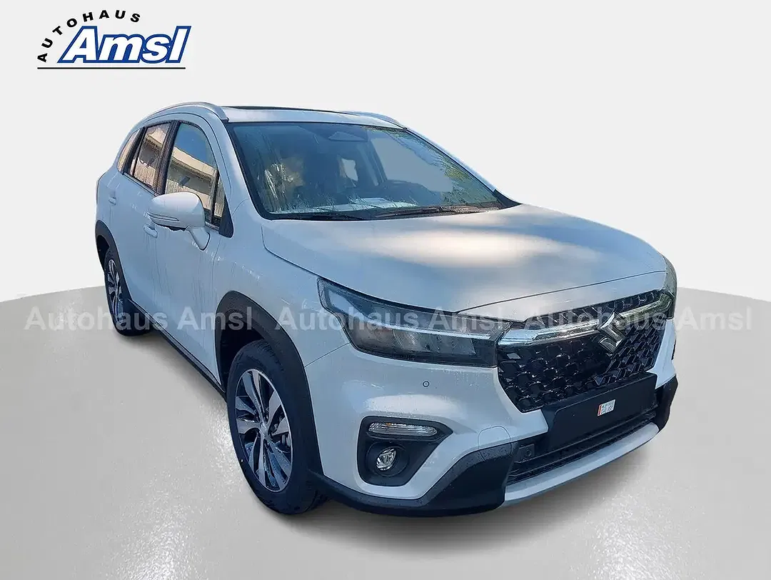 Suzuki SX4 S-Cross - Thumbnail 1