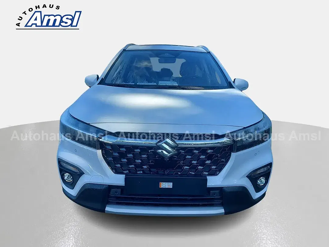 Suzuki SX4 S-Cross - Thumbnail 2