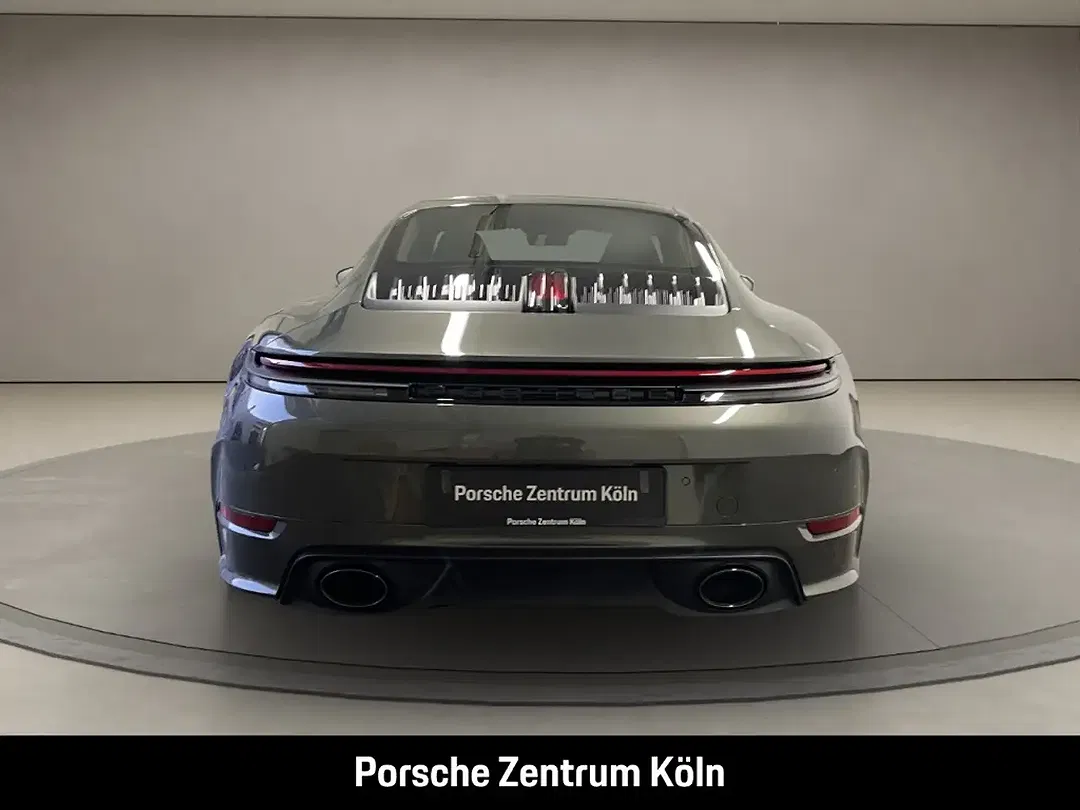 Porsche 992 - Thumbnail 4