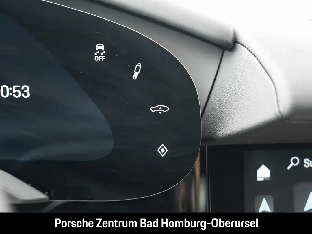 Porsche Taycan - Thumbnail 12