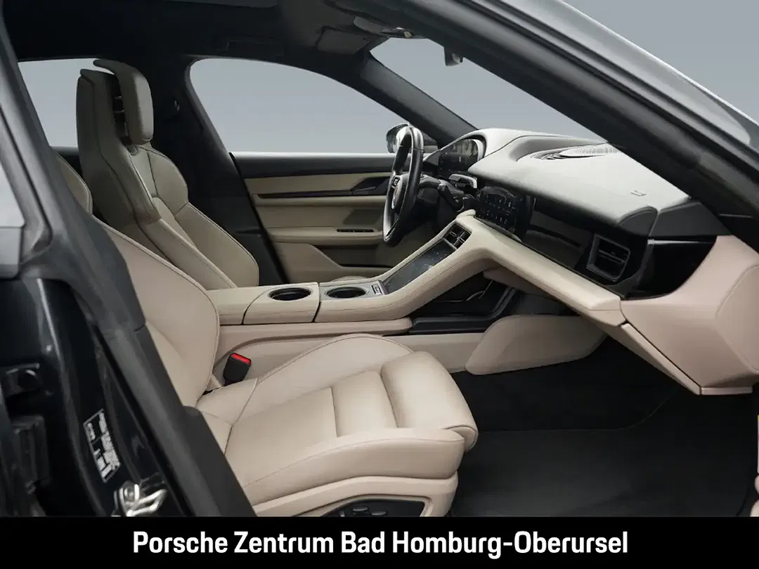 Porsche Taycan - Thumbnail 16