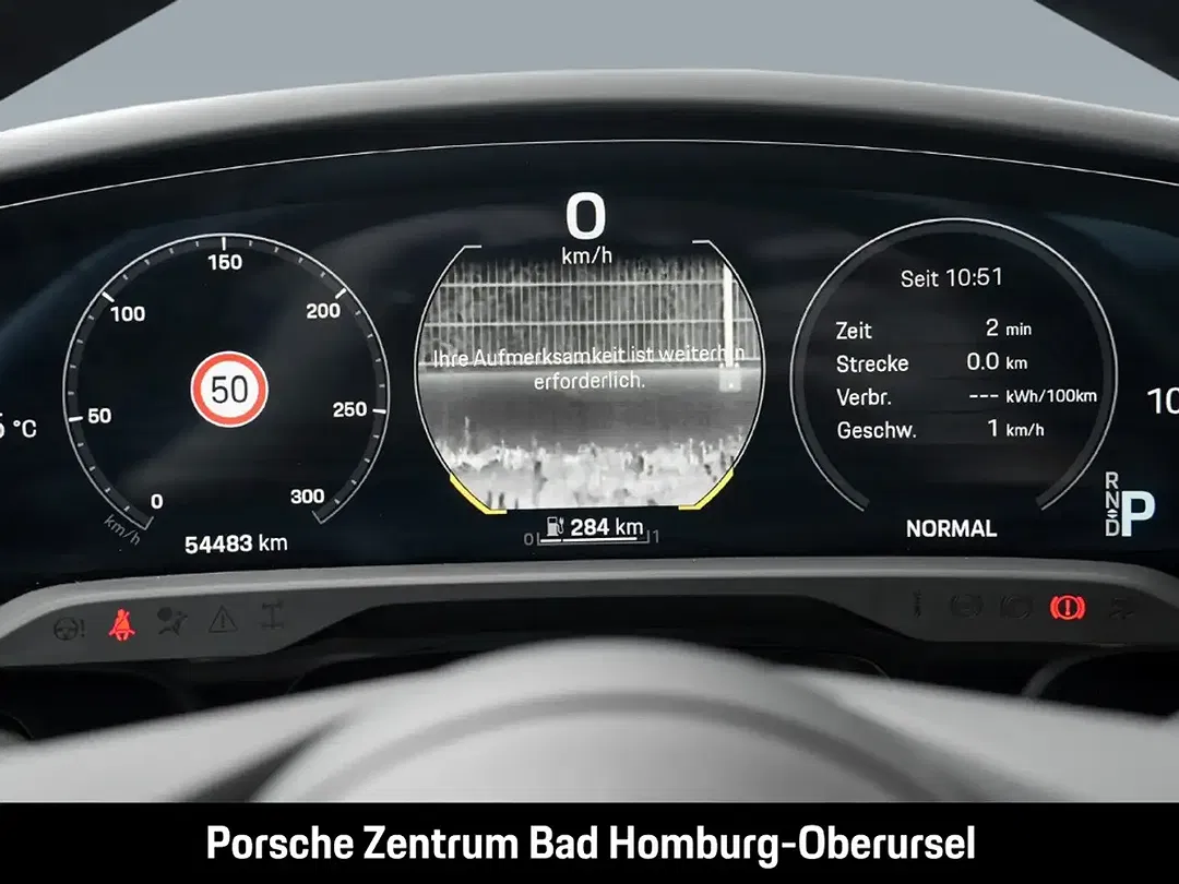 Porsche Taycan - Thumbnail 26