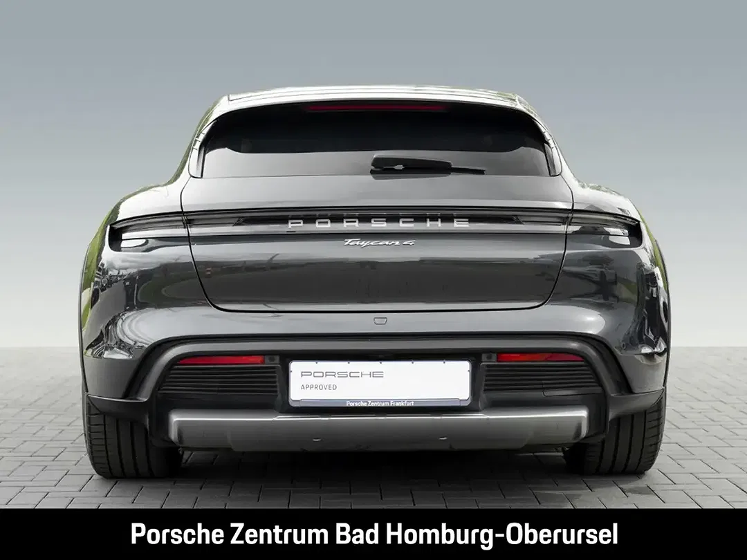 Porsche Taycan - Thumbnail 5
