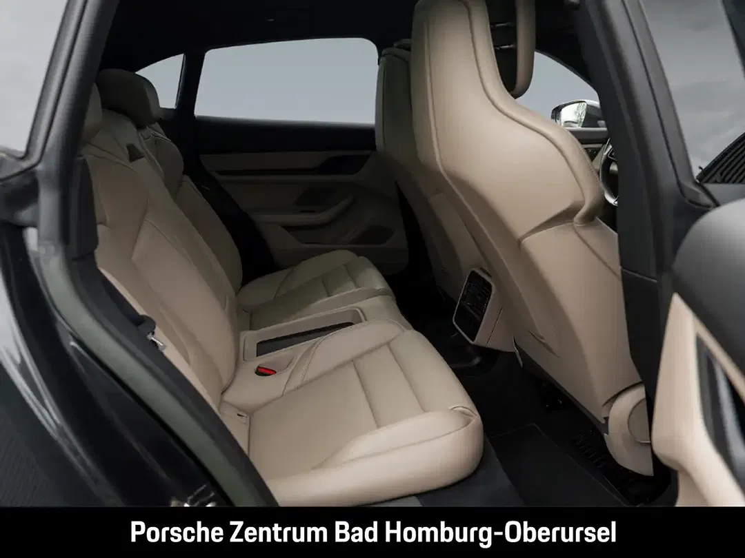 Porsche Taycan - Thumbnail 8
