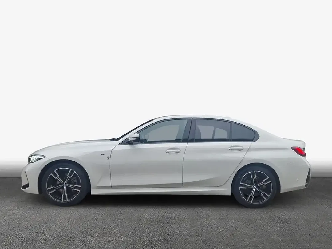 BMW 320 - Thumbnail 4