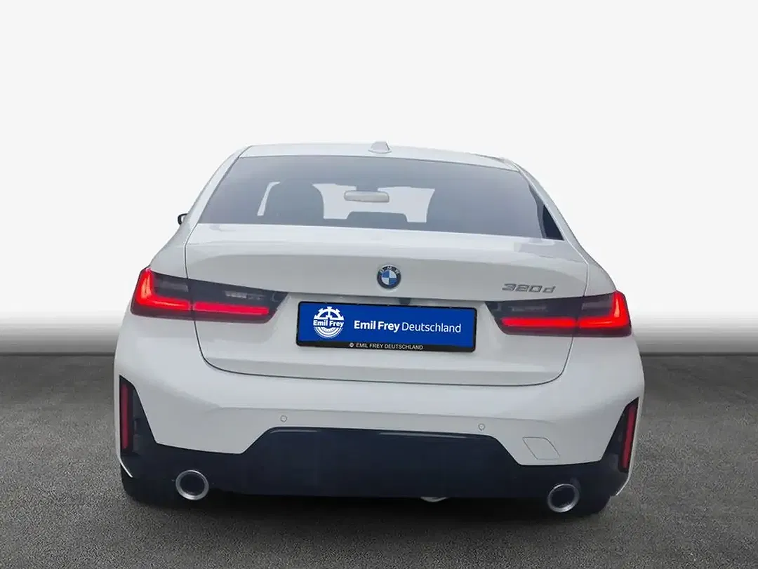 BMW 320 - Thumbnail 5