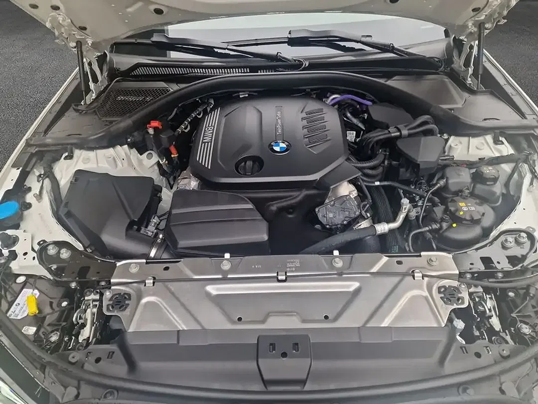 BMW 320 - Thumbnail 8