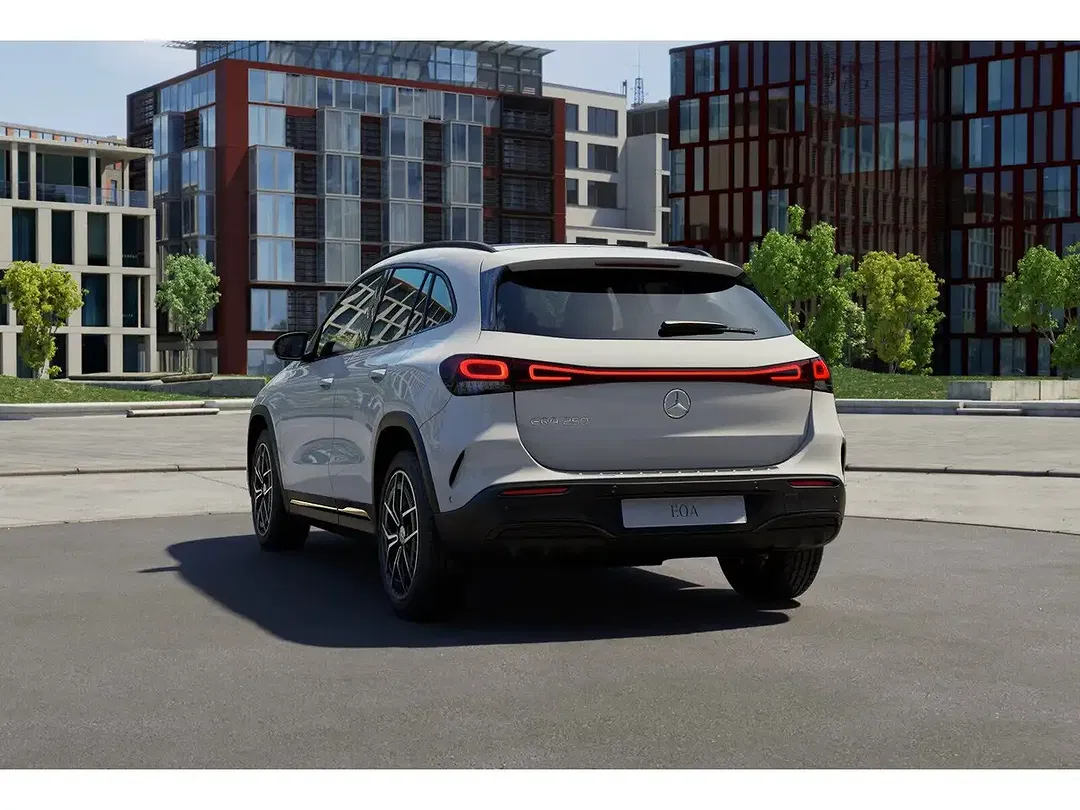 Mercedes-Benz EQA 250 - Thumbnail 14