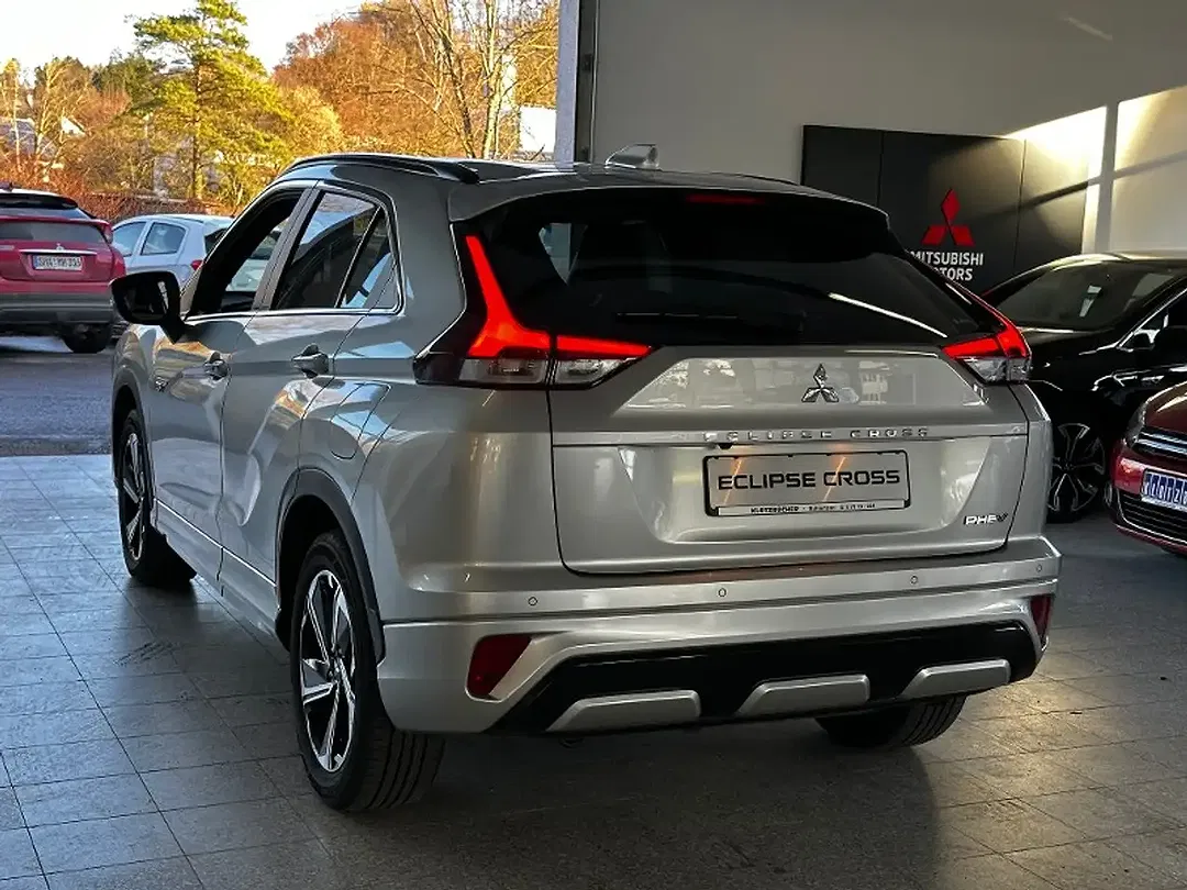 Mitsubishi Eclipse Cross - Thumbnail 4