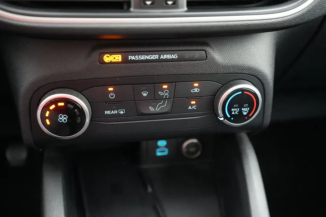 Ford Kuga - Thumbnail 22