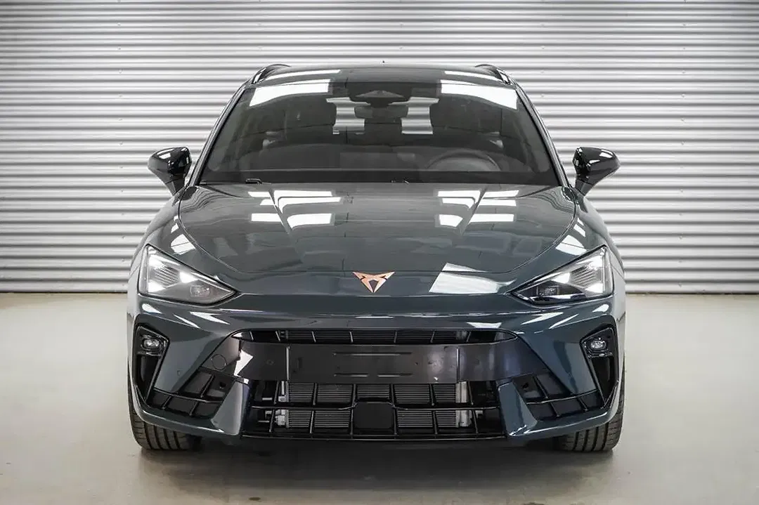 CUPRA Leon - Thumbnail 2