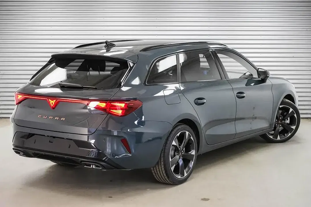 CUPRA Leon - Thumbnail 3