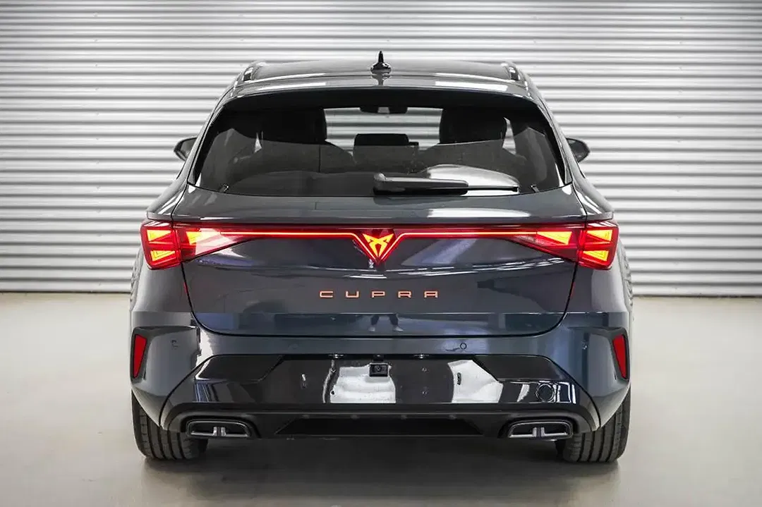 CUPRA Leon - Thumbnail 4