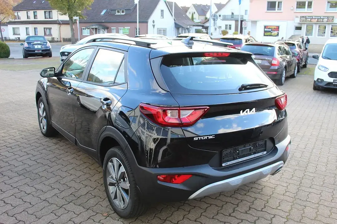 Kia Stonic - Thumbnail 4