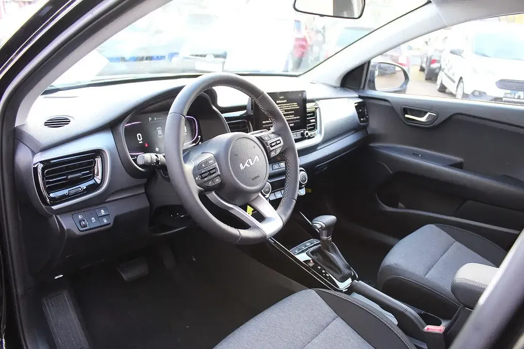 Kia Stonic - Thumbnail 8