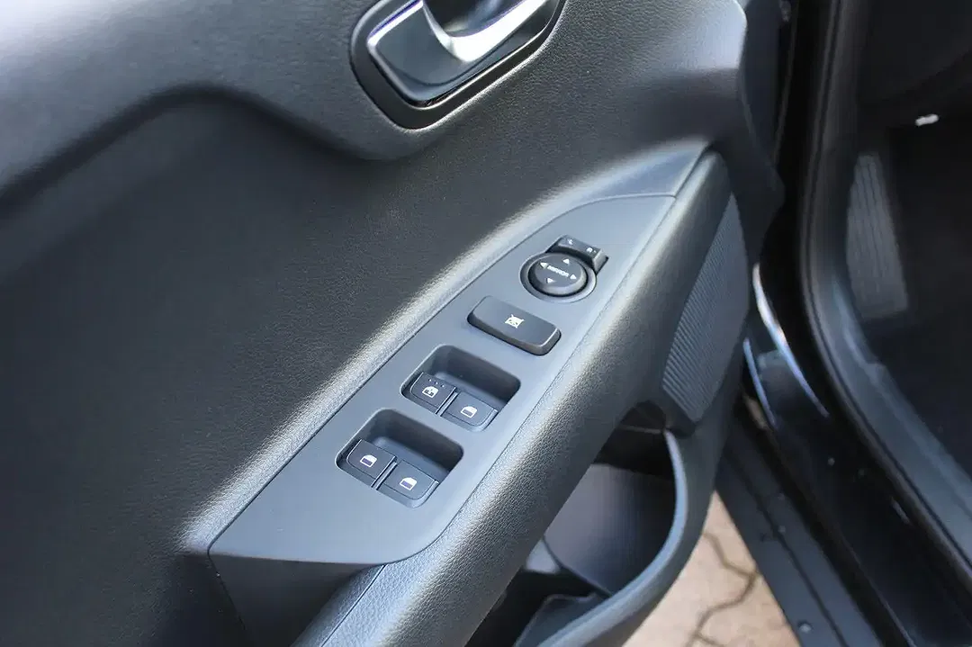 Kia Stonic - Thumbnail 9