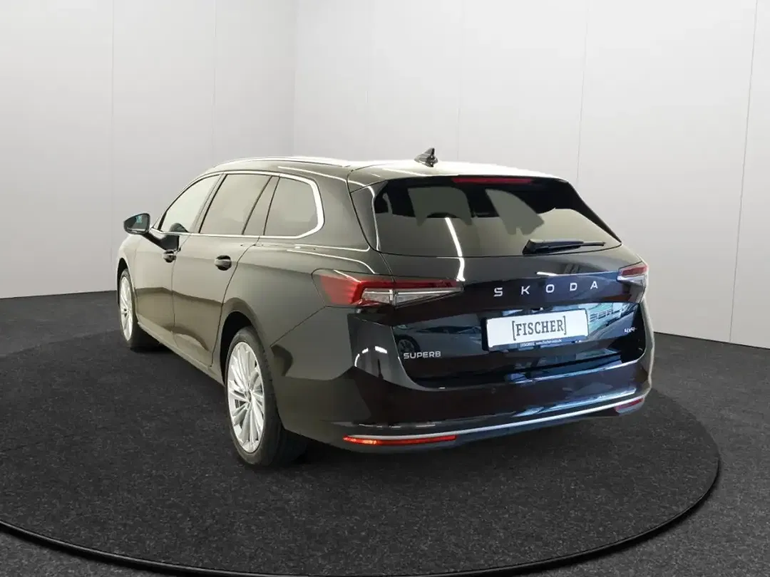 Skoda Superb - Thumbnail 4