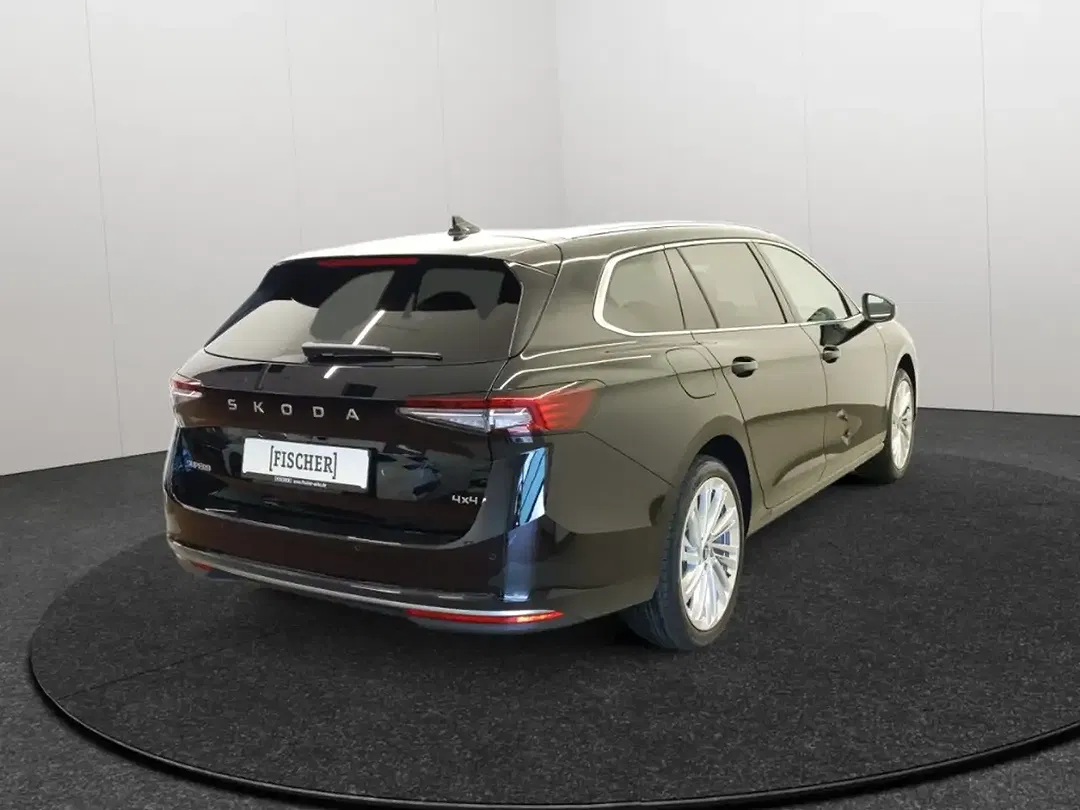Skoda Superb - Thumbnail 5