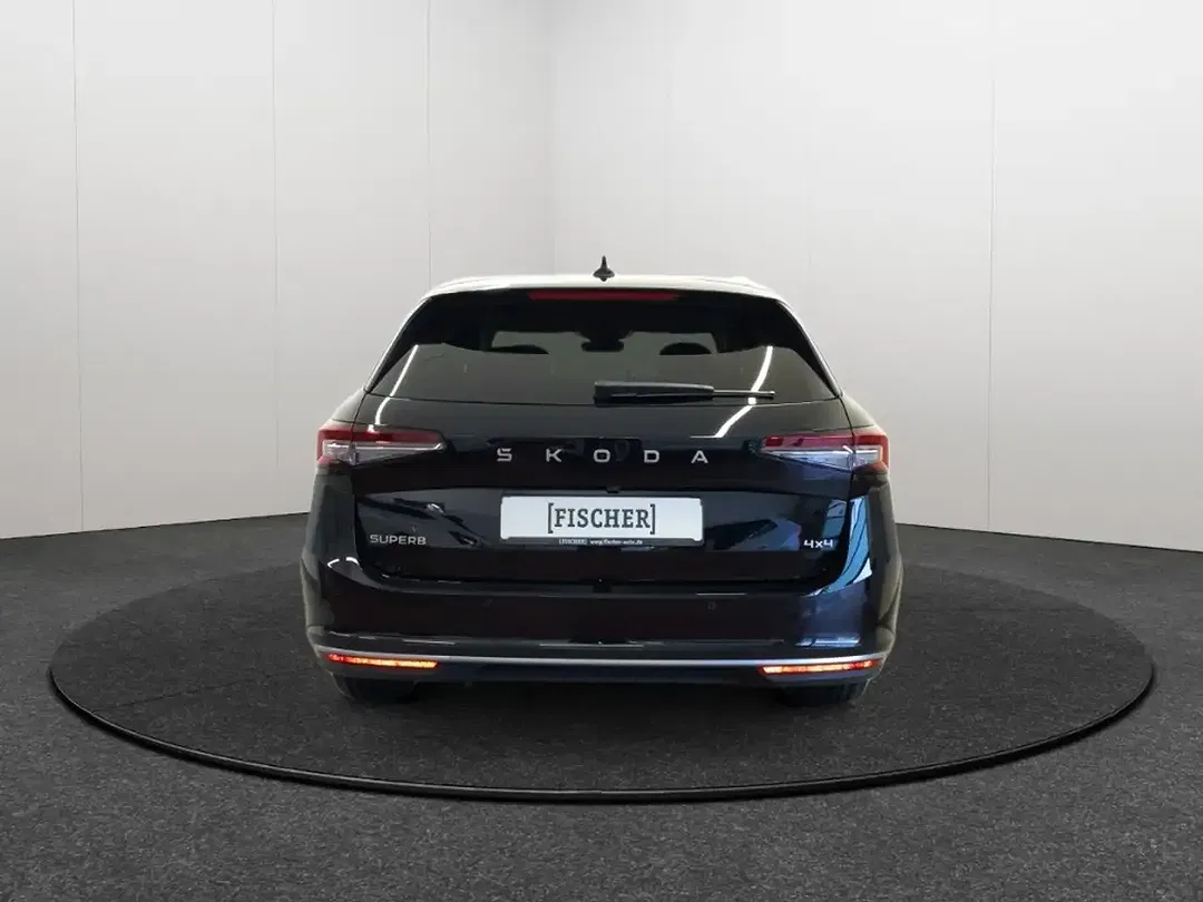 Skoda Superb - Thumbnail 6
