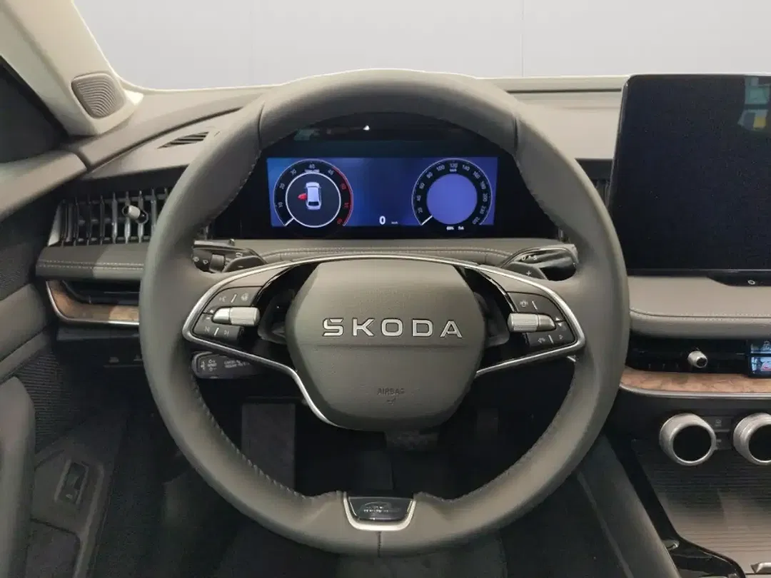 Skoda Superb - Thumbnail 9