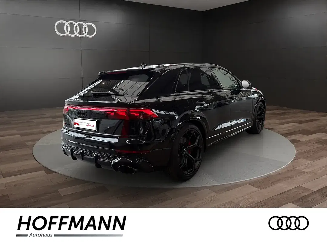 Audi RS Q8 - Thumbnail 5