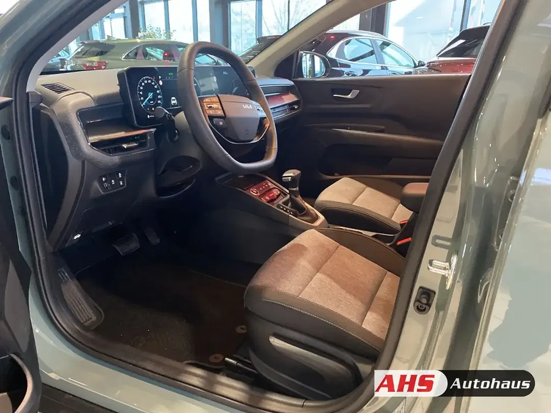 Kia Stonic - Thumbnail 8