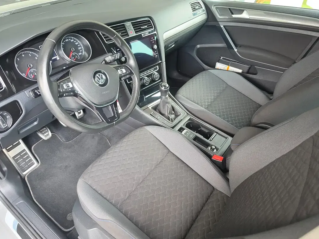 Volkswagen Golf - Thumbnail 15