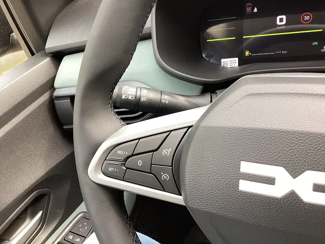 Dacia Sandero - Thumbnail 13