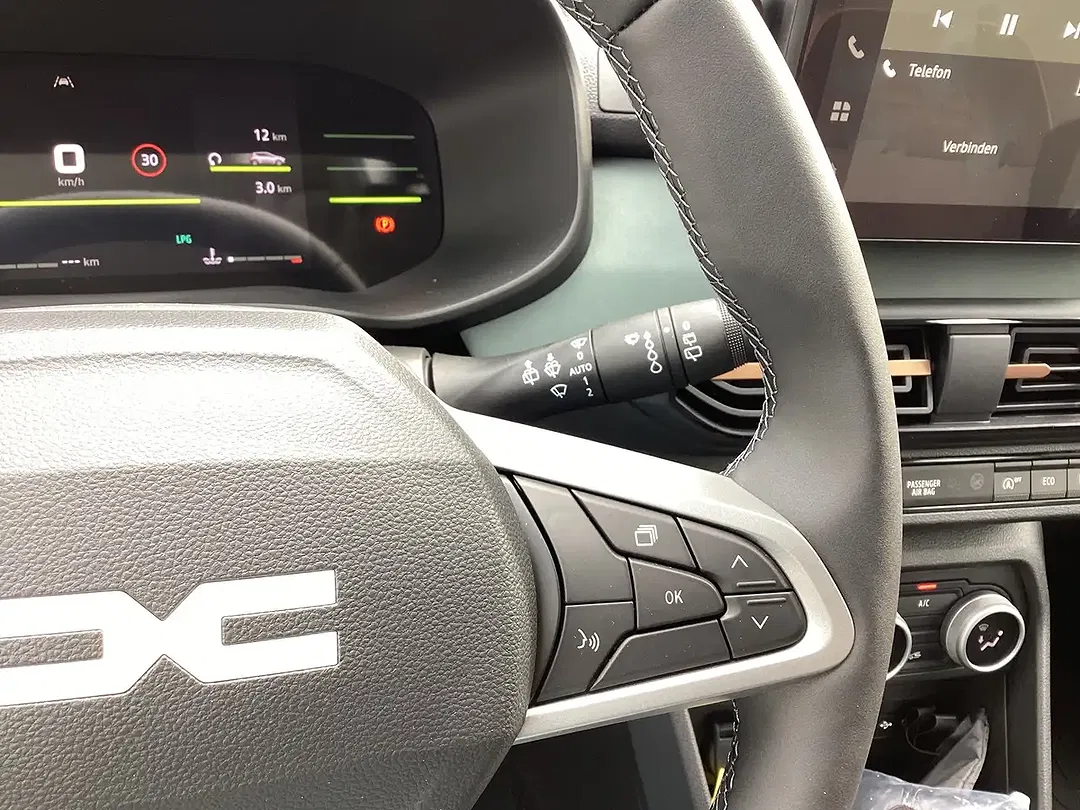 Dacia Sandero - Thumbnail 14